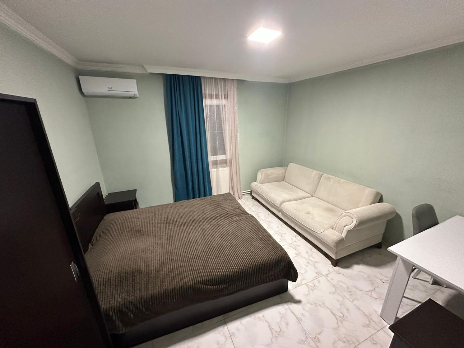 Guest House "Sulo" Kobuleti Habitación foto